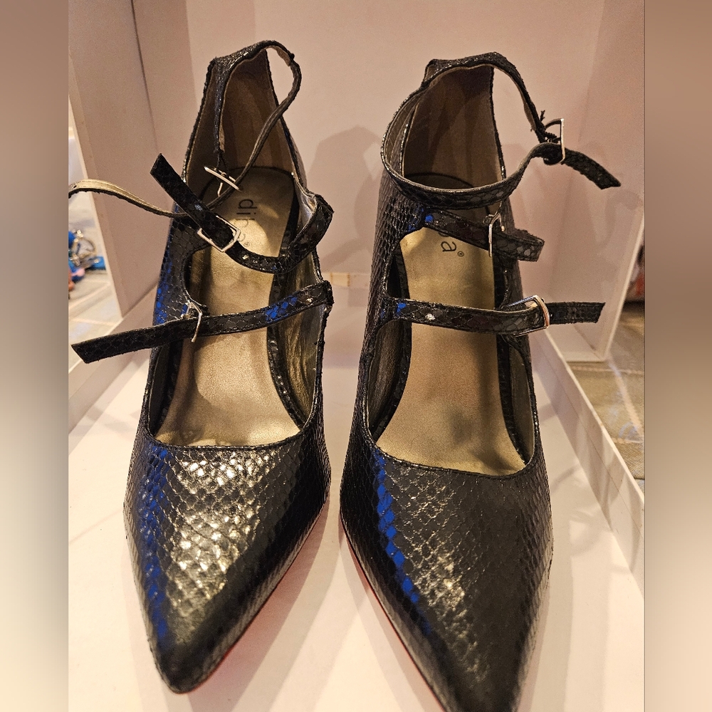 Diba Black Snakeskin Pattern Heels